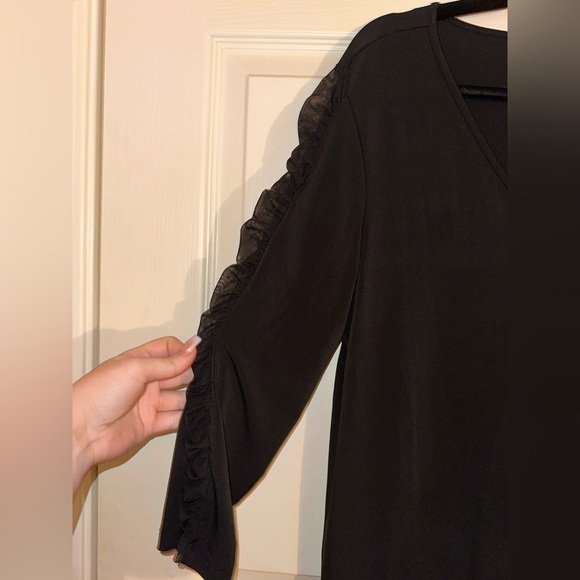 Carmen Marc Valvo women’s black mesh panel sleeve v neck blouse formal office L - Picture 3 of 7